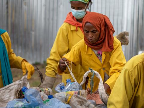 Kvinner jobber i Waste 4 Value prosjektet i Etiopia